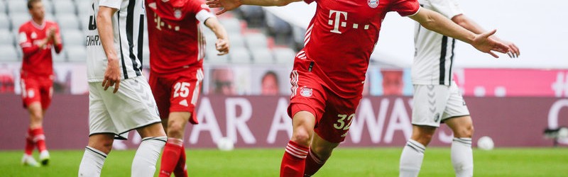  拜仁慕尼黑主场轻取弗赖堡稳居积分榜首位