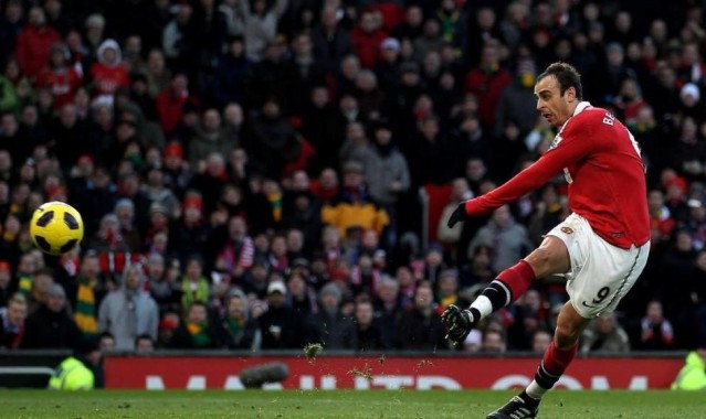  狼堡锋霸帽子戏法，德甲单场最佳实至名归  