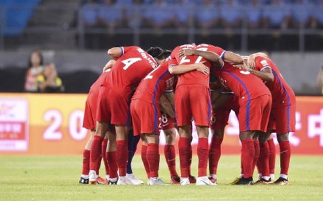  亚眠主场遭遇惨败打击，保级形势愈发严峻紧迫  