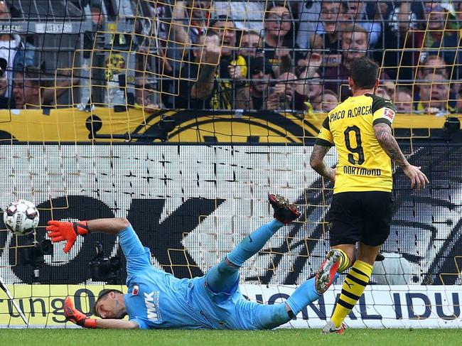  勒沃库森绝杀逆转取胜，德甲老牌劲旅展现韧性